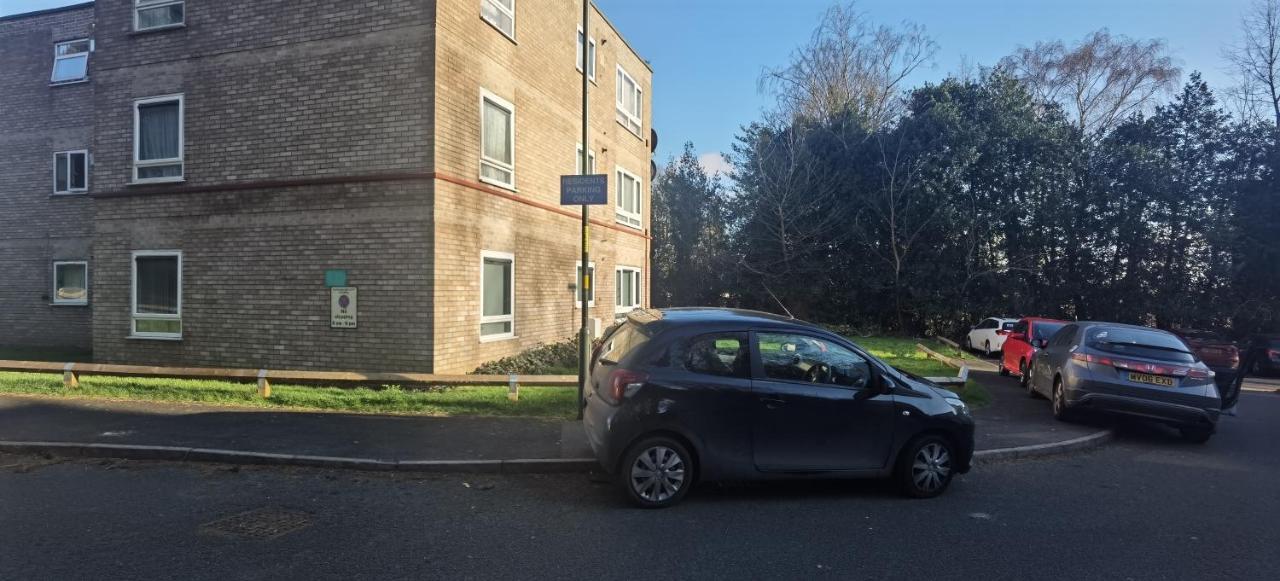 Lovely 3 Bed Apartment Near Qe Hospital Harborne Birmingham New Exterior photo